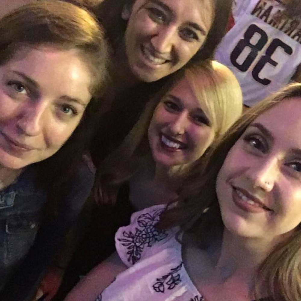 Meet your Posher, Julia